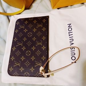 Louis Vuitton Neverfull Pochette